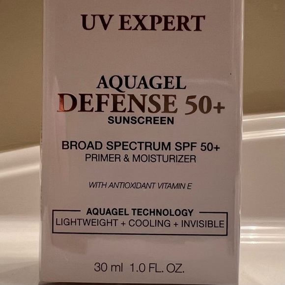 Lancôme UV Expert Aquagel Defense SPF 50 - Picture 2 of 5